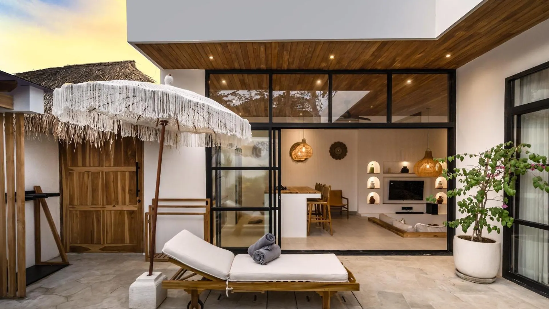 Villa Olivia - Uluwatu By Yolla Hospitality Indonesia